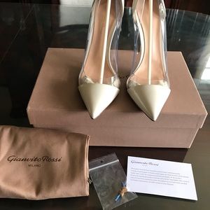 *NEW* Gianvito Rossi Plexi Pumps